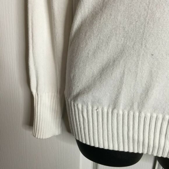 Active Basic Long Sleeve Pullover Sweater Round Neck Solid White Size Large - Picture 3 of 5